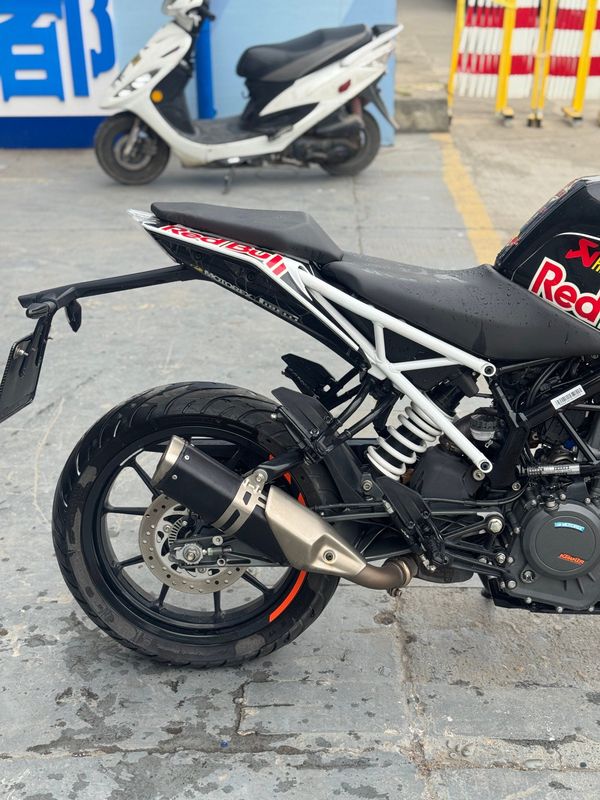 二手KTMR2R390 Duke