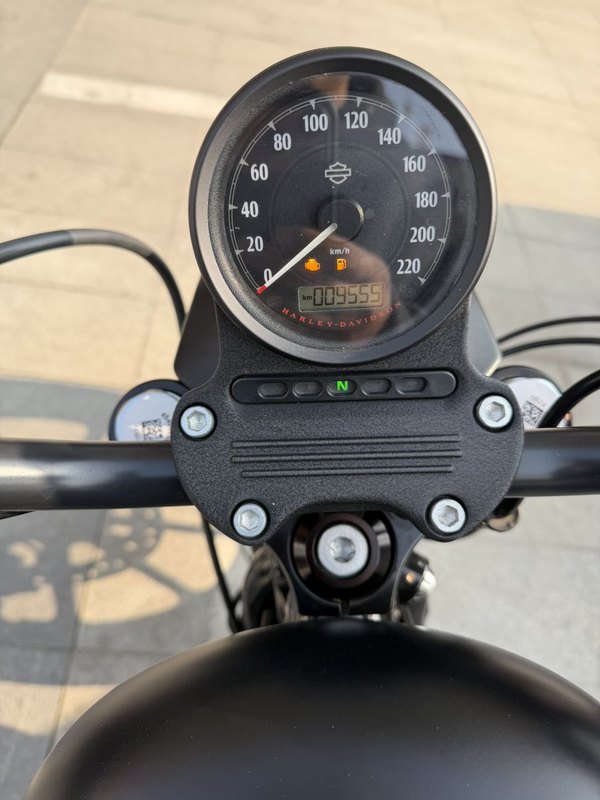 二手哈雷戴维森Iron883 硬汉