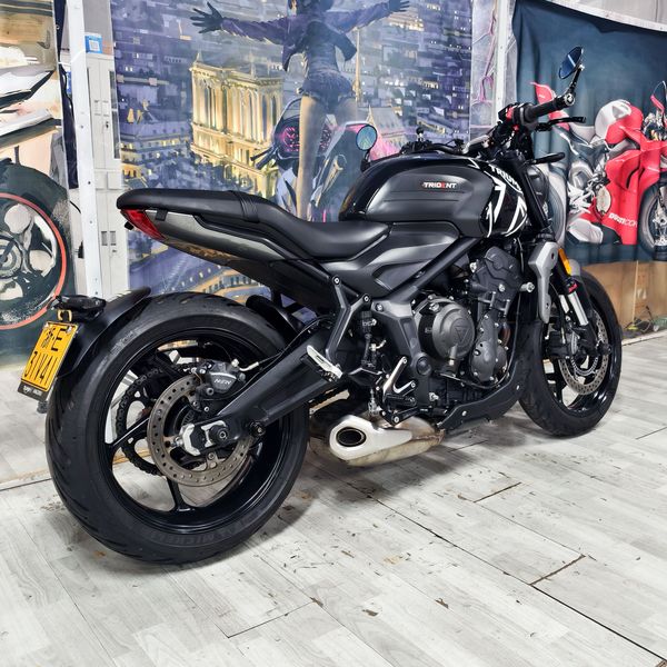 二手凯旋Trident 660