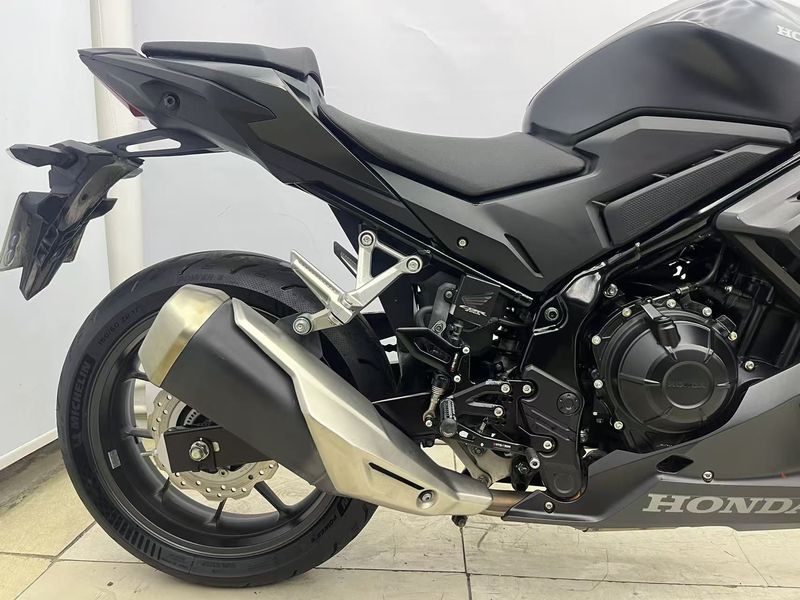 二手本田CBR400R