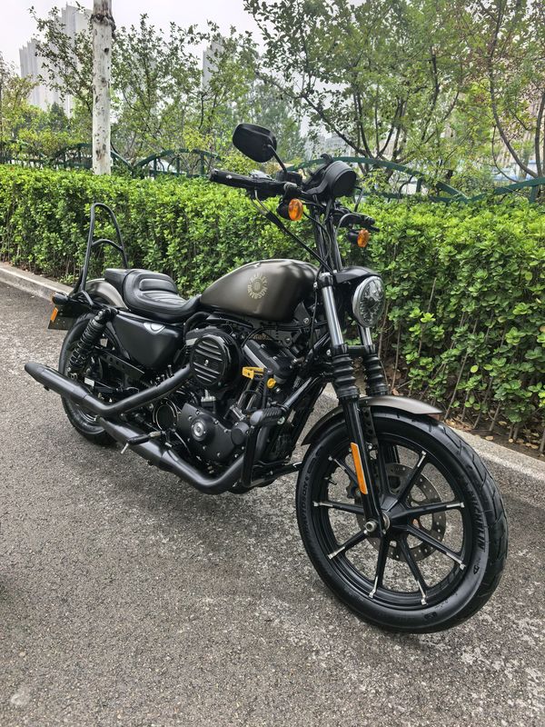 二手哈雷戴维森Iron883 硬汉