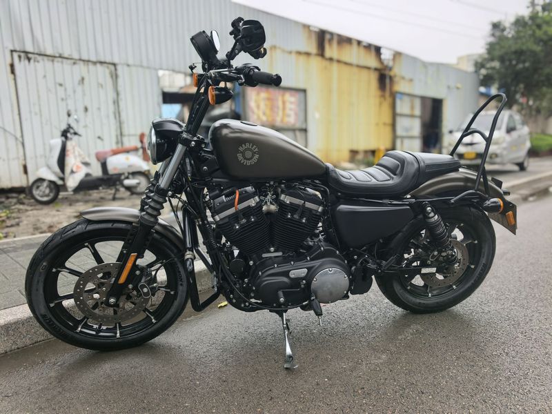 二手哈雷戴维森Iron883 硬汉