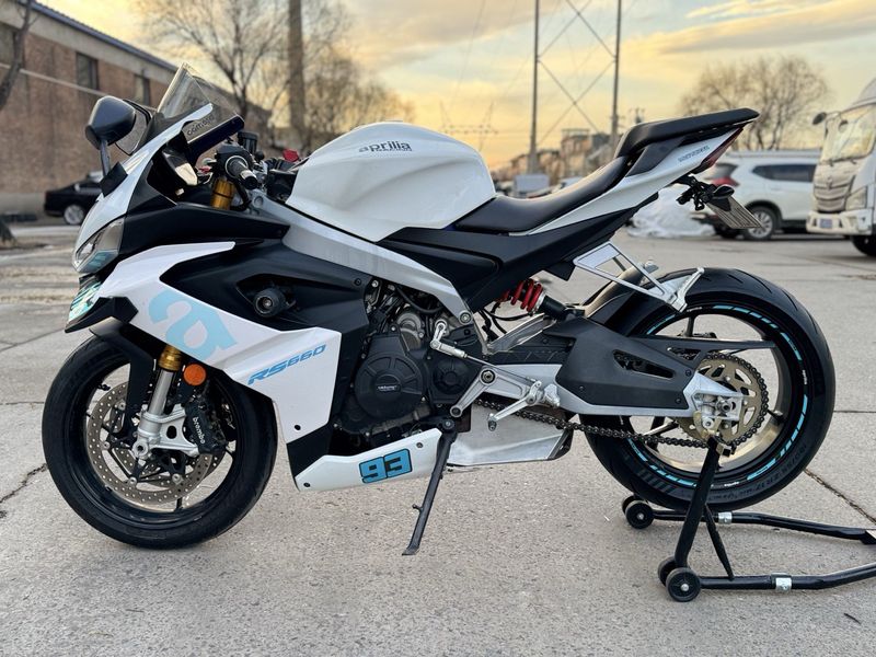 二手阿普利亚RS 660 