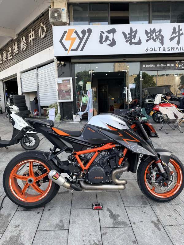 二手KTMR2R1290 Super Duke