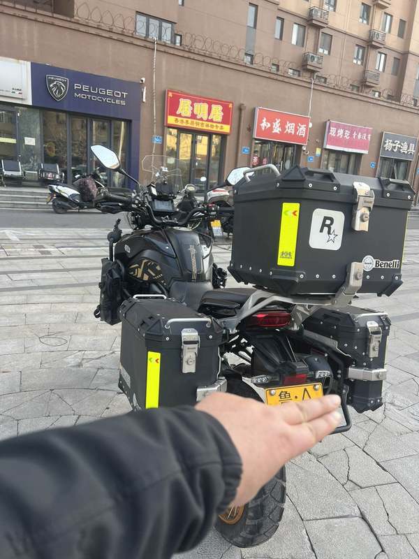 二手贝纳利TRK702