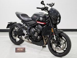 二手凯旋Trident 660