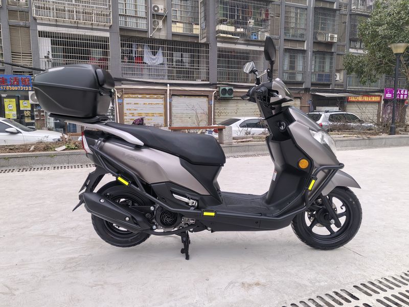 二手豪爵虎鲨VX125