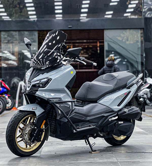 二手三阳哈士奇 Husky ADV300