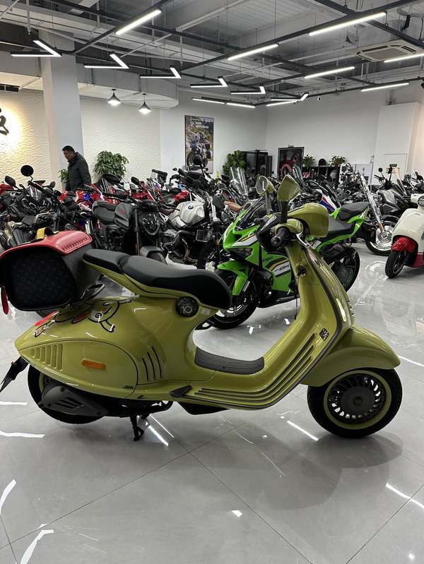 二手VESPA946