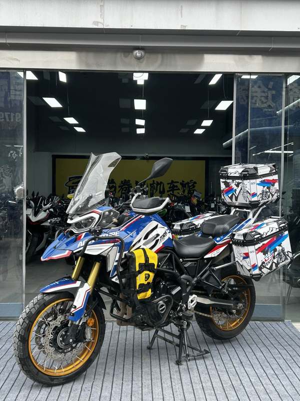 二手贝纳利TRK702