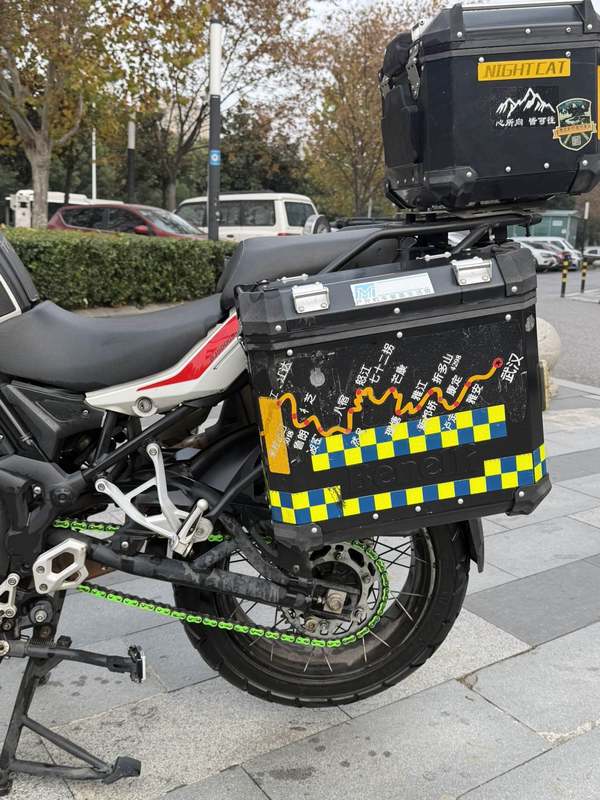 二手贝纳利金鹏 TRK502