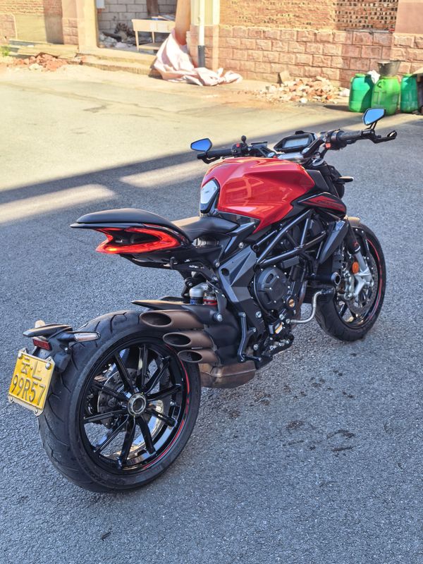 二手奥古斯塔Dragster 800