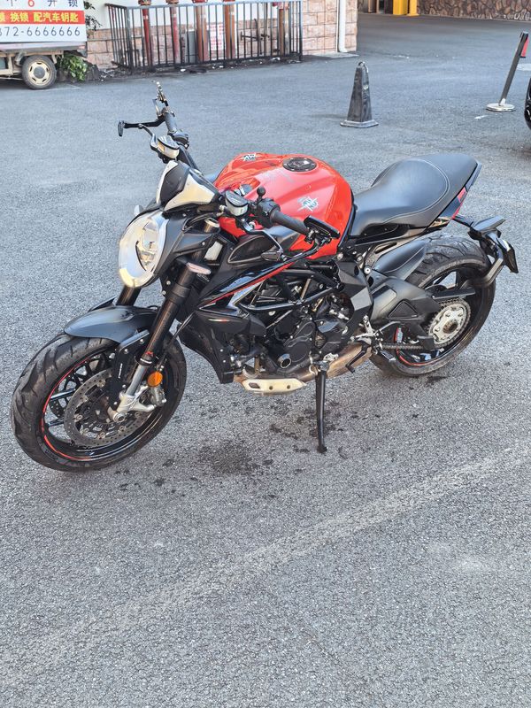 二手奥古斯塔Dragster 800