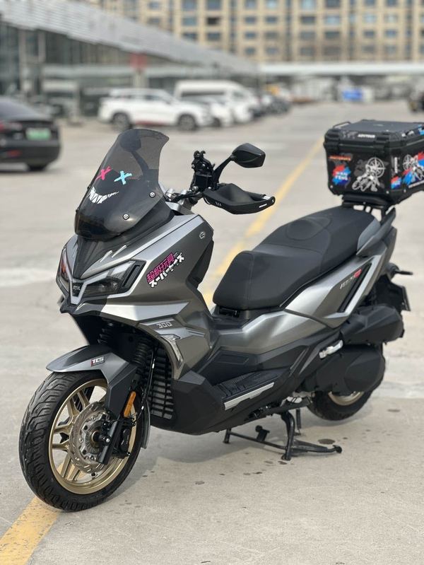 二手三阳哈士奇 Husky ADV300