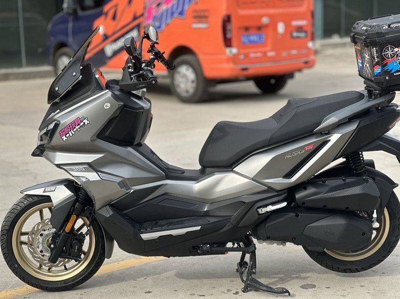 二手三阳哈士奇 Husky ADV300