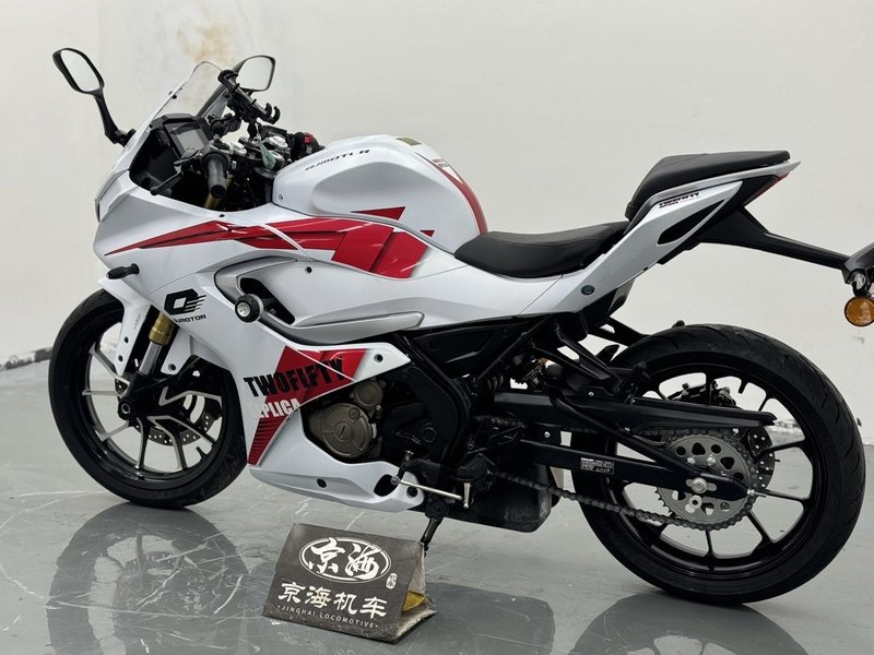 二手QJMOTOR赛250