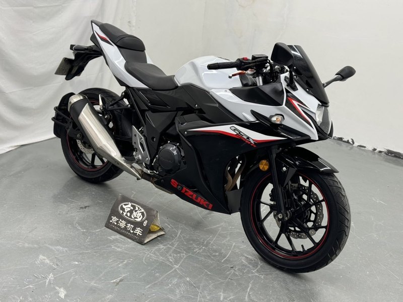 二手豪爵铃木GSX250R