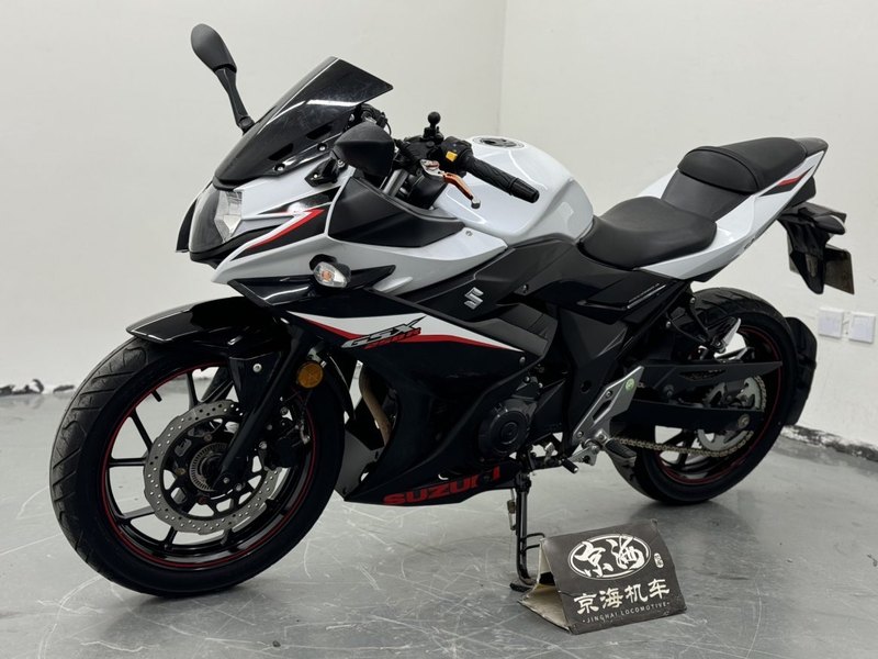二手豪爵铃木GSX250R