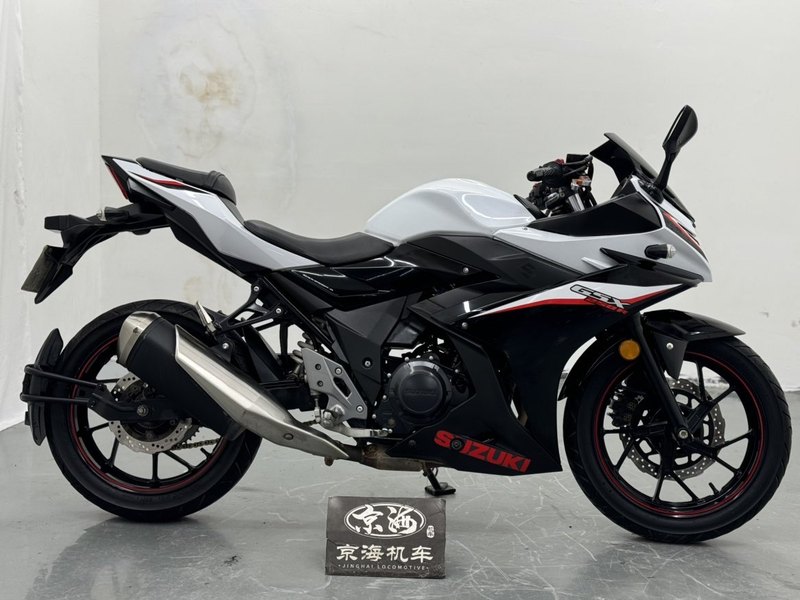 二手豪爵铃木GSX250R