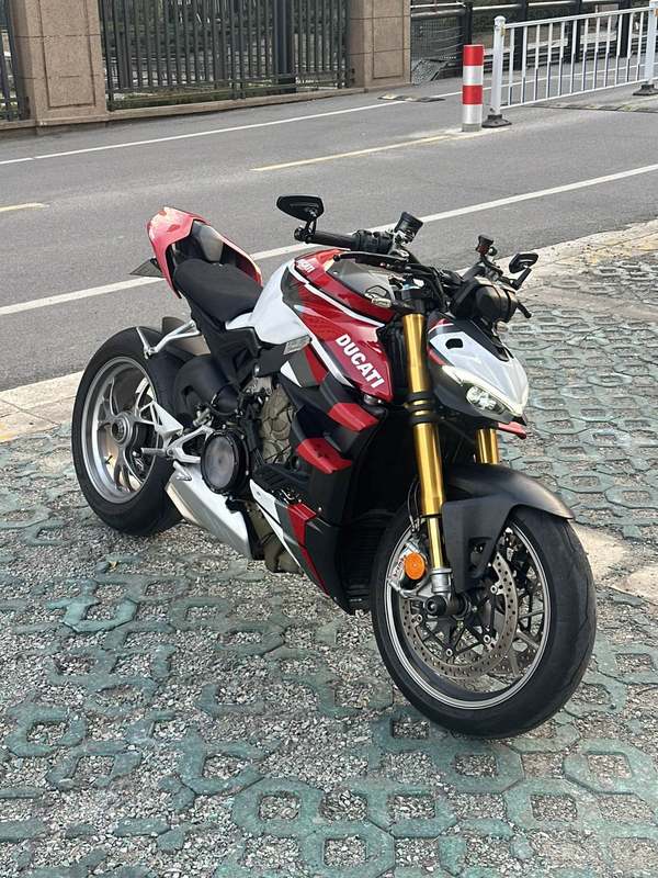 二手杜卡迪Street Fighter V4