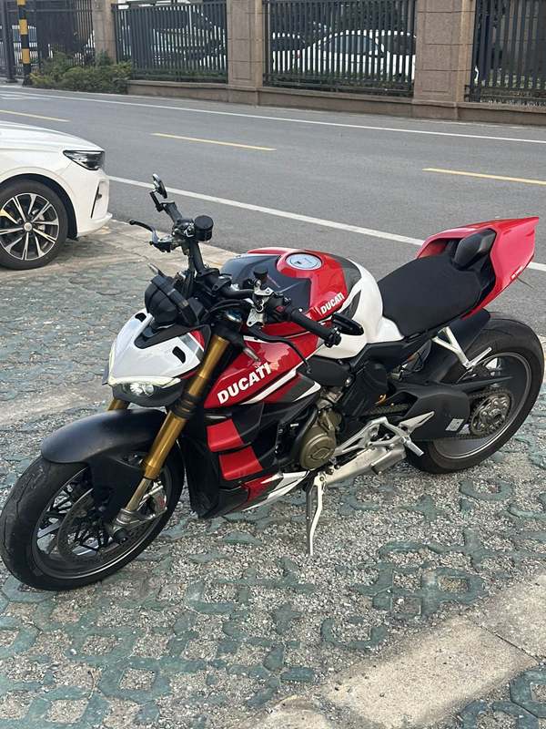 二手杜卡迪Street Fighter V4