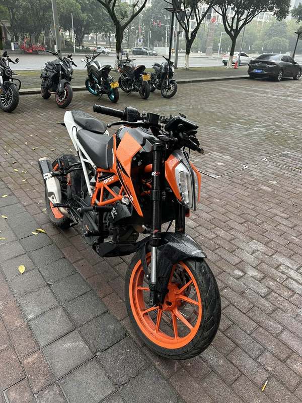 二手KTMR2R390 Duke
