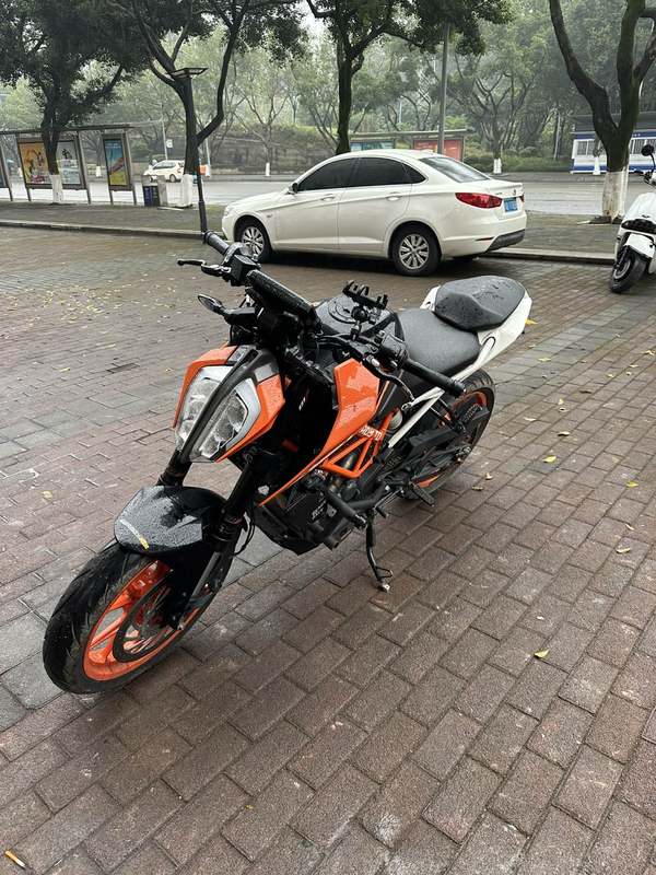 二手KTMR2R390 Duke