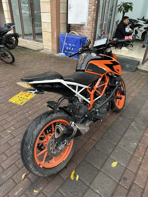 二手KTMR2R390 Duke