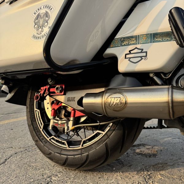 二手哈雷戴维森大道滑翔 Street Glide