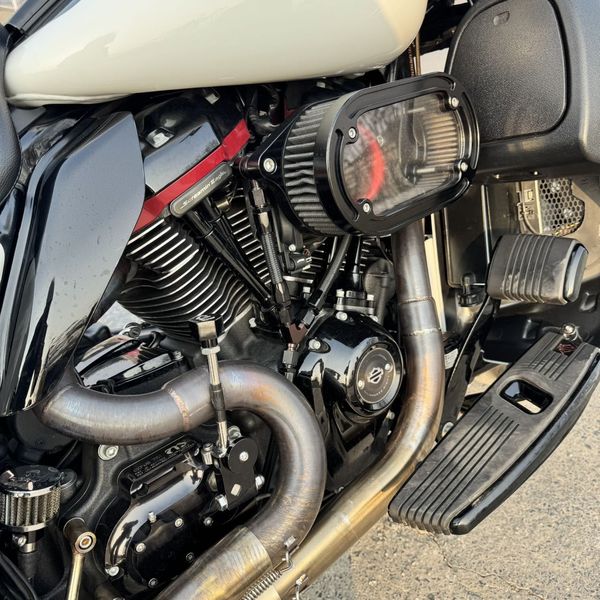 二手哈雷戴维森大道滑翔 Street Glide