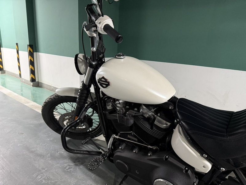 二手哈雷戴维森街霸 Street Bob