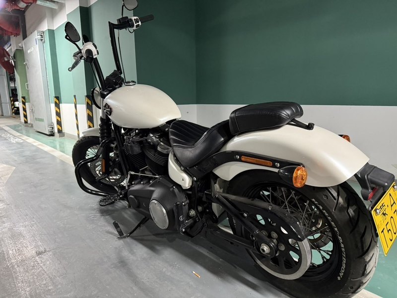 二手哈雷戴维森街霸 Street Bob