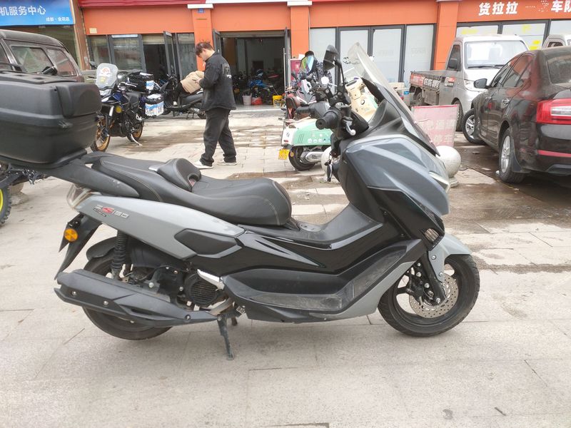 二手望雅猛士三代