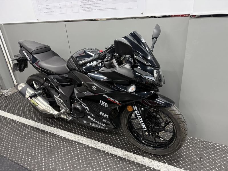 二手豪爵铃木GSX250R