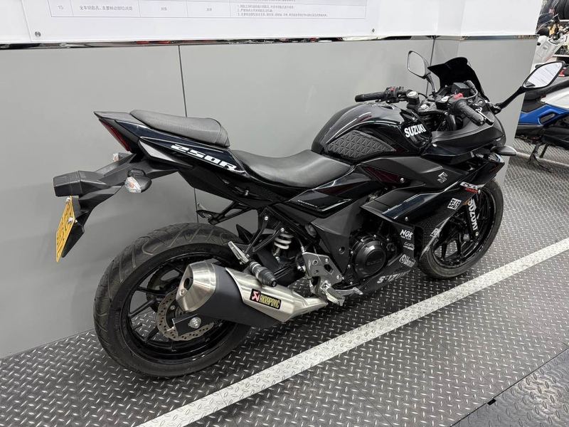 二手豪爵铃木GSX250R