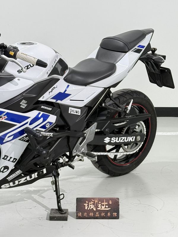二手豪爵铃木GSX250R