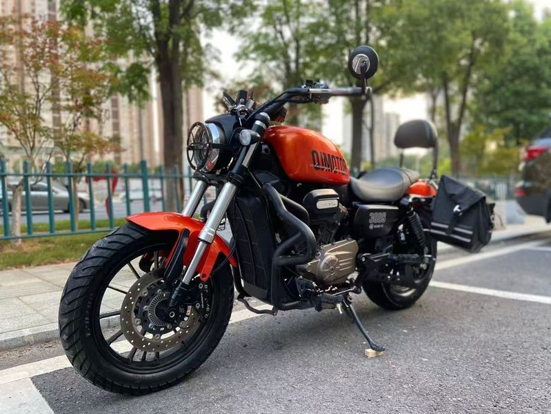 二手QJMOTOR闪300