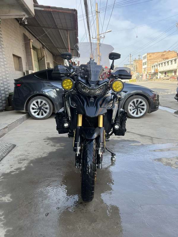 二手贝纳利TRK702