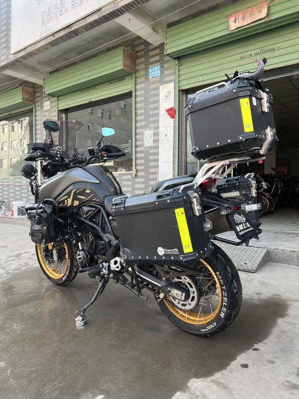 二手贝纳利TRK702