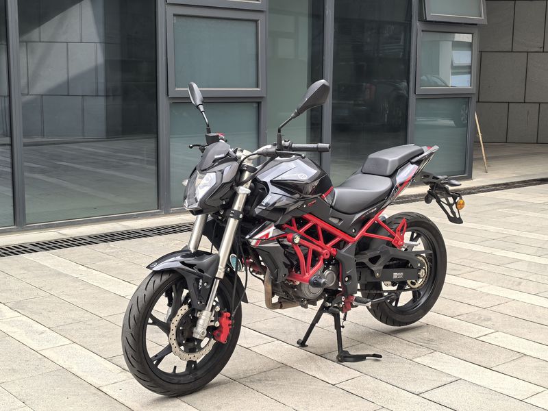 二手贝纳利红宝龙 TNT150i