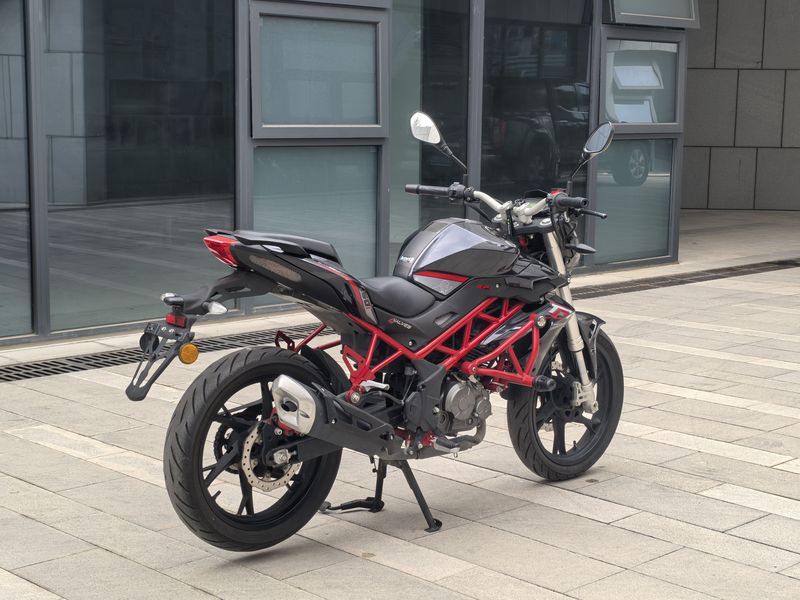 二手贝纳利红宝龙 TNT150i