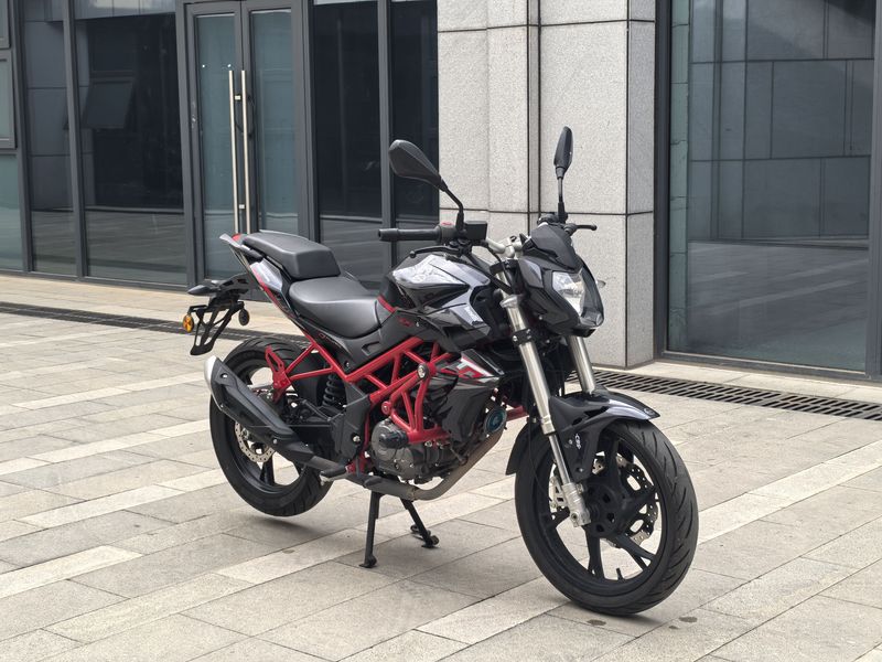 二手贝纳利红宝龙 TNT150i