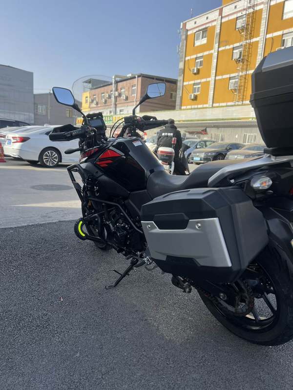 二手豪爵铃木DL250