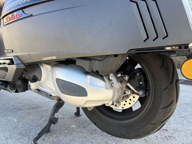 二手维多利亚Sixties 250Si