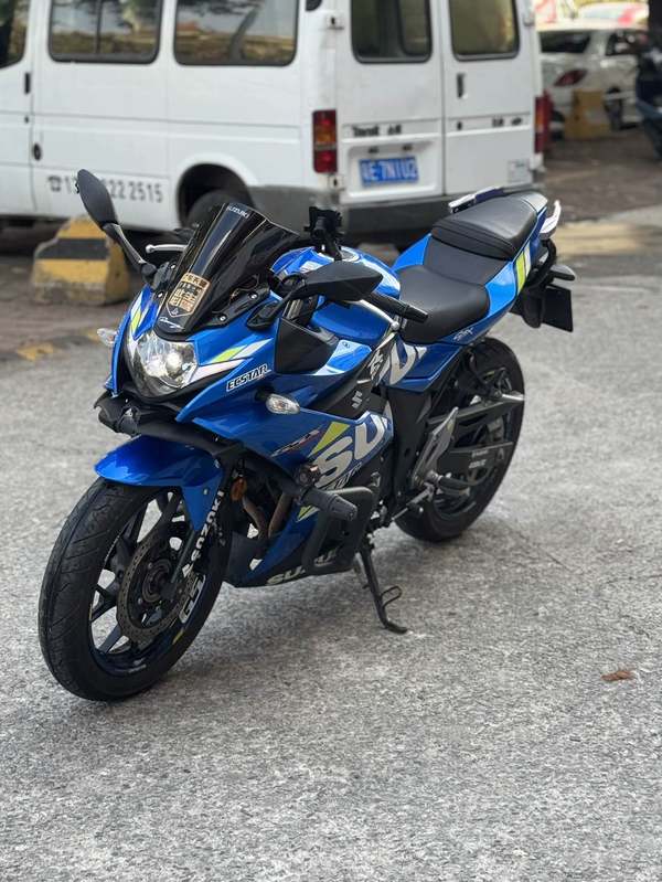 二手豪爵铃木GSX250R