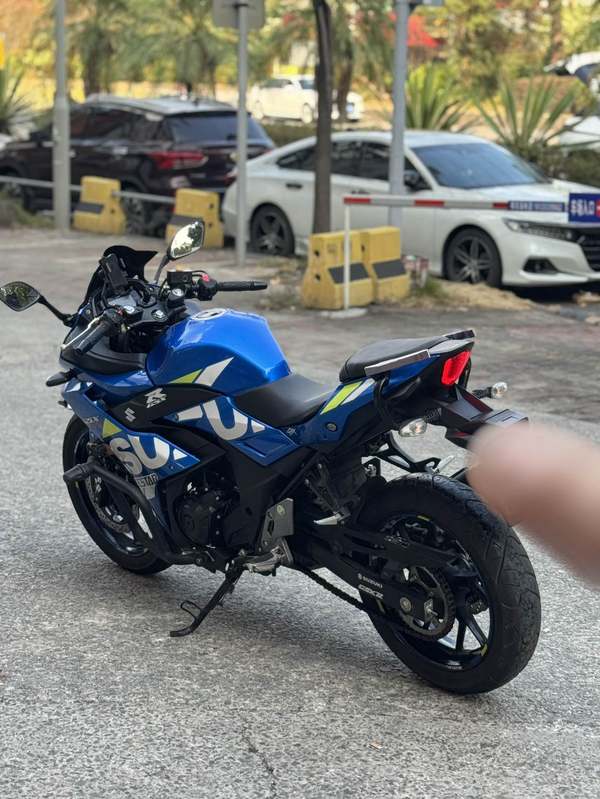 二手豪爵铃木GSX250R