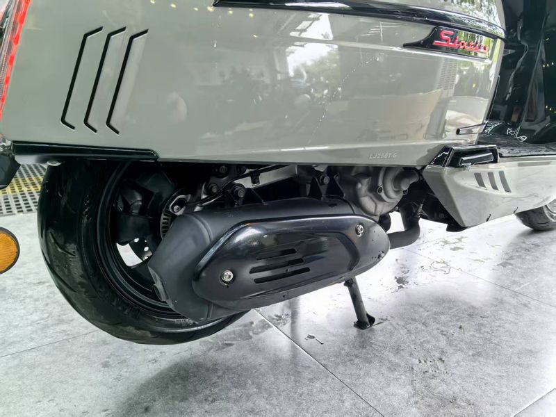 二手维多利亚Sixties 250Si