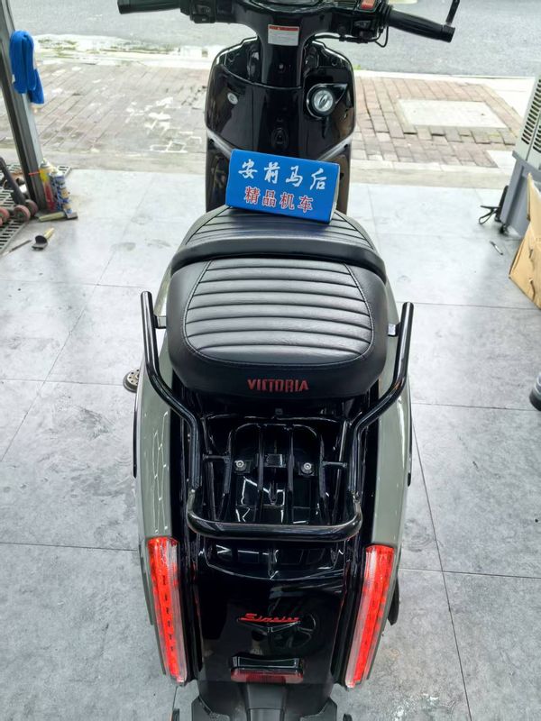 二手维多利亚Sixties 250Si