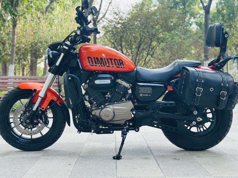 二手QJMOTOR闪300