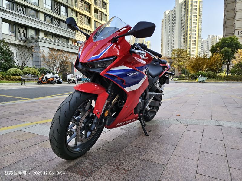 二手本田CBR400R